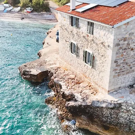 Villa Lila Hvar - Sustainable Stone Cliff House Gdinj
