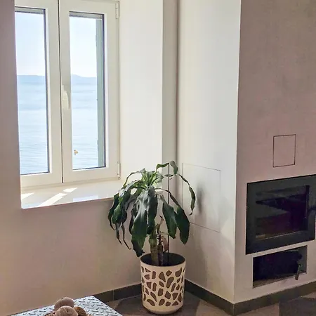 Villa Lila Hvar - Sustainable Stone Cliff House Gdinj
