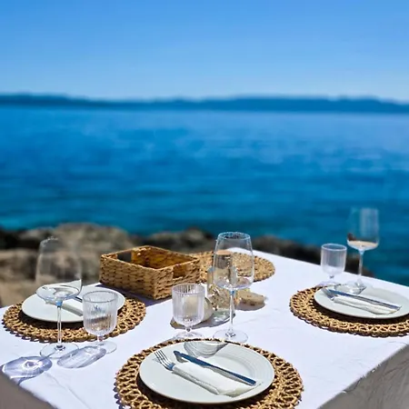 Lila Hvar - Sustainable Stone Cliff House Gdinj